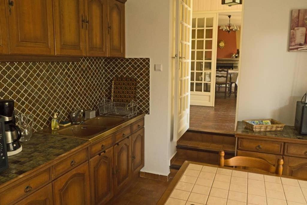 Villa La Lurette, Appartement Et Studio Saint-Étienne-les-Orgues Kültér fotó