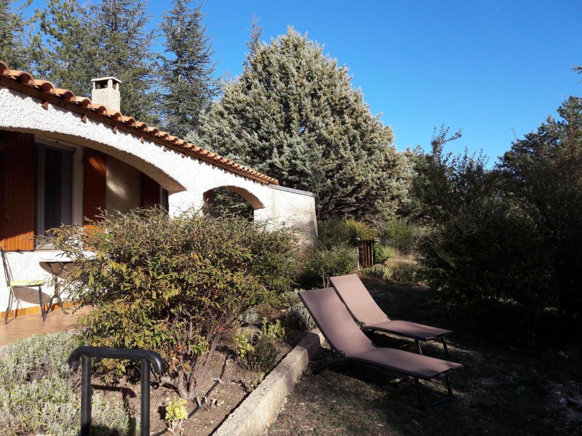 Villa La Lurette, Appartement Et Studio Saint-Étienne-les-Orgues Kültér fotó