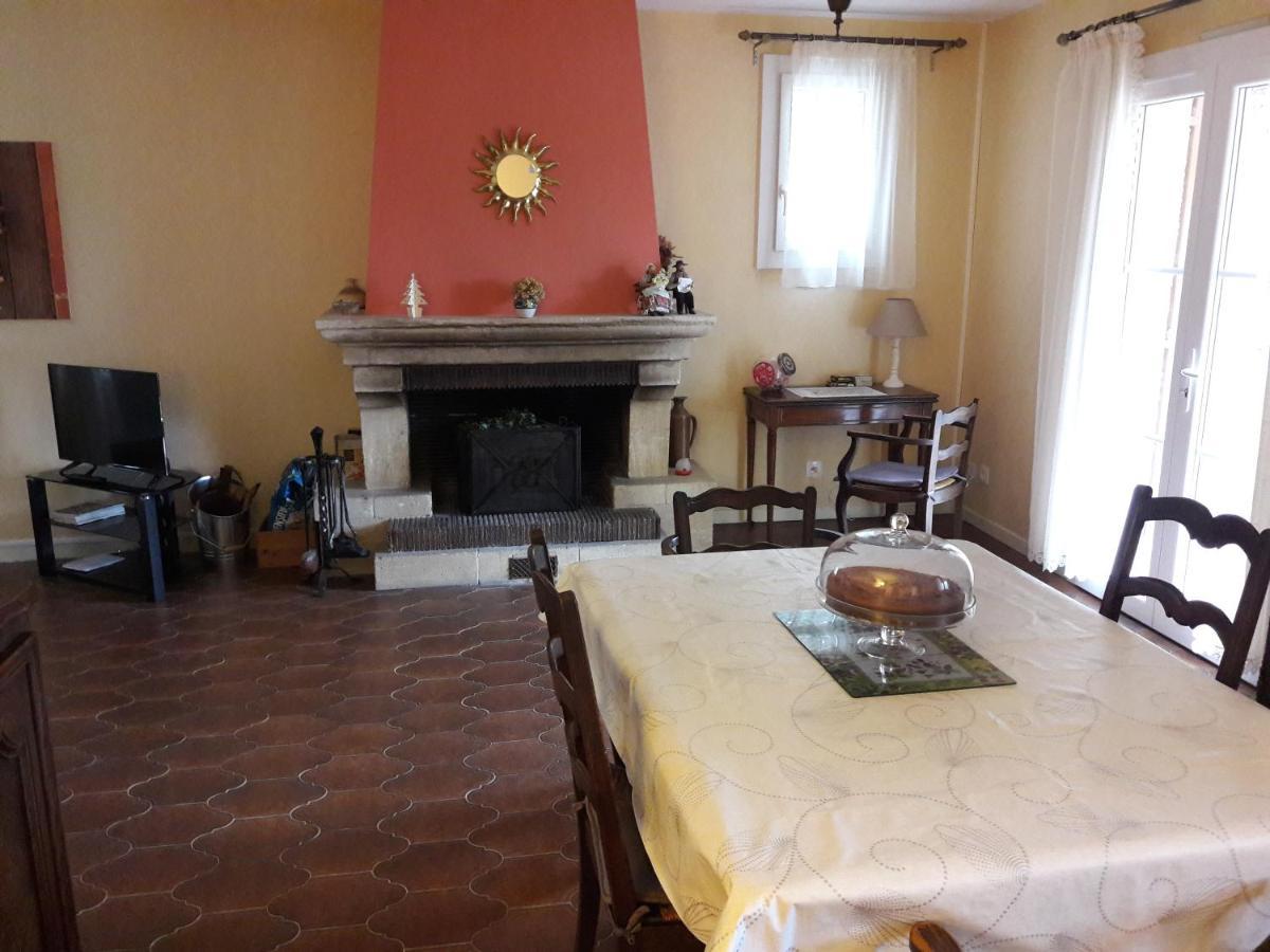 Villa La Lurette, Appartement Et Studio Saint-Étienne-les-Orgues Kültér fotó